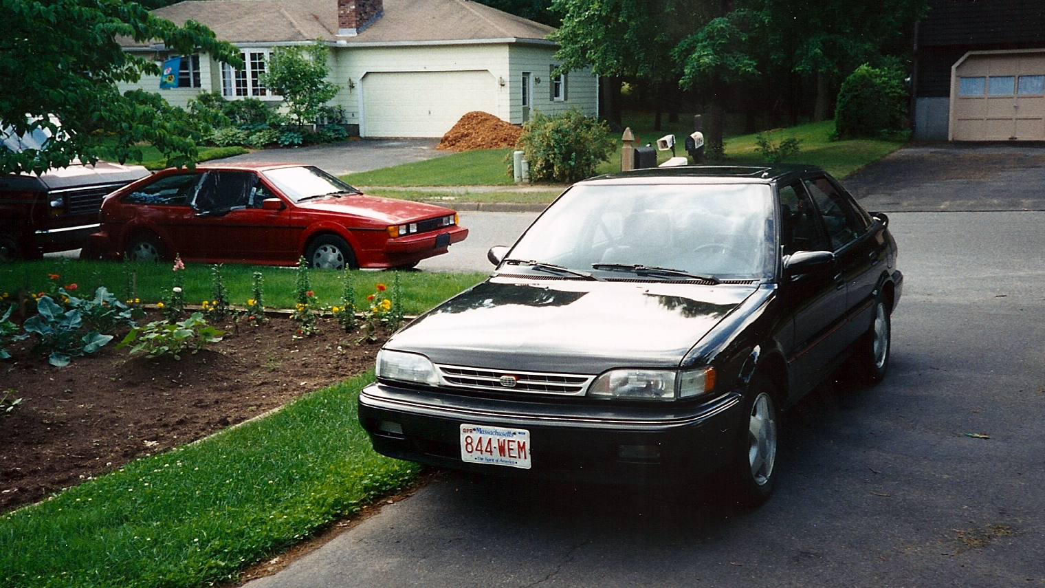 1990 Geo Prizm GSi, 1987 Volkswagen Scirocci 16V